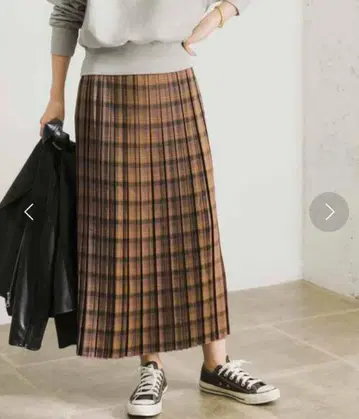 랜덤 플리츠 체크 스커트 PINK 계열 어반 리서치