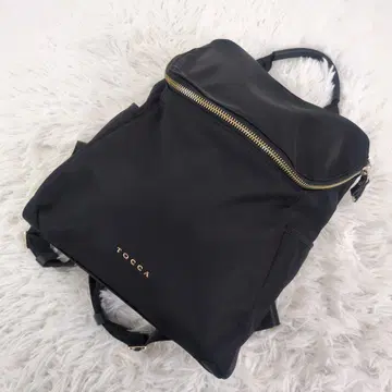 컨디션 최상 TOCCA 럭색 L 사이즈 블랙 발수 나일론 A4 수납 가능