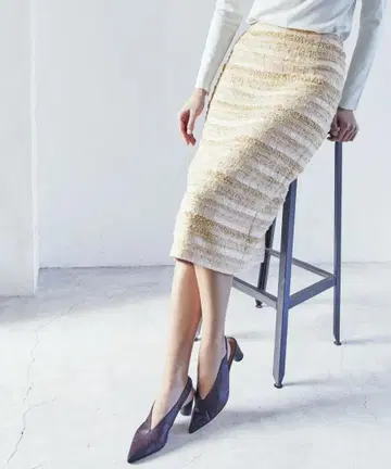 새상품 EPOCA 팬시 트위드 타이트 스커트 베이지 42