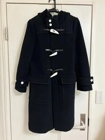 하이크 hyke 블랙 더플 코트 후드 부착 화이트 토글 버튼 사이즈 1