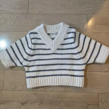 THE TOE 스트라이프 반팔 니트