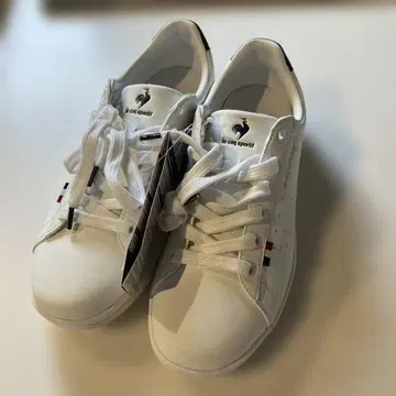 르꼬끄 스포르티브 화이트 스니커즈 사이즈 25