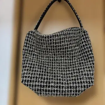 L'AURA 라메 믹스 핸드백