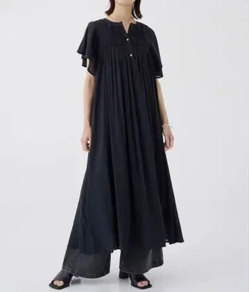 UNITED TOKYO 플레어 슬리브 릴랙스 드레스