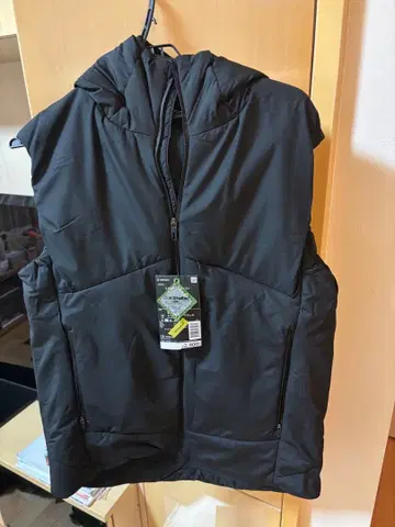 미사용 새상품 엑스쉘터 단열 베스트 L 사이즈 블랙