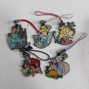 신데렐라 70주년 디즈니 스토어 메탈 키링 랜덤 키링