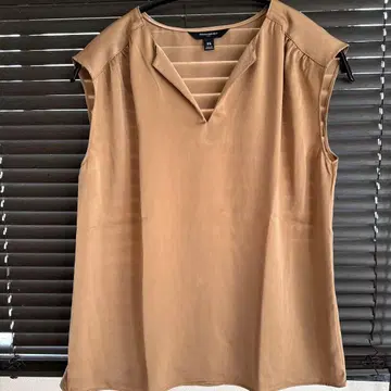 바나나리퍼블릭 상의