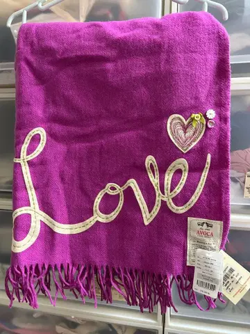 AVOCA LOVE 자수 퍼플 머플러