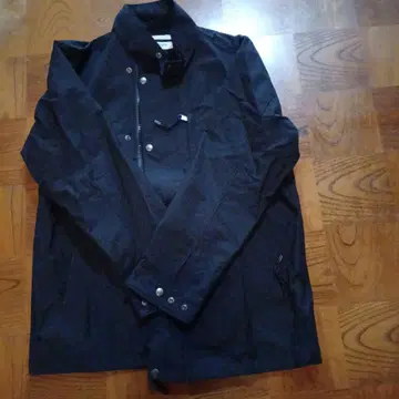 LASKA 블랙 자켓 M 사이즈