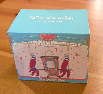 지브리 파크 마녀의 계곡 13인의 마녀단 회전목마 피규어 밴딩 인간 하울