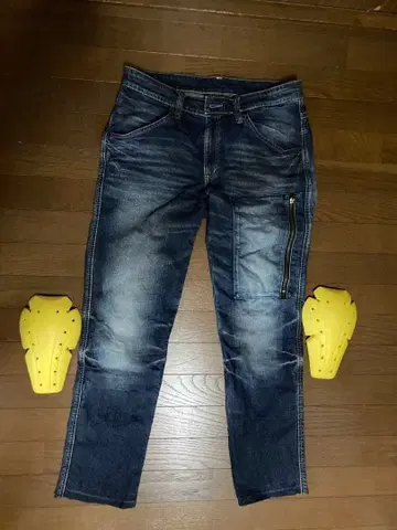 EDWIN MOTORHEAD LL 패드 부착 바이크 데님