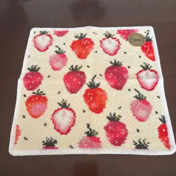 페일러 FEILER 스트로베리 도트 손수건