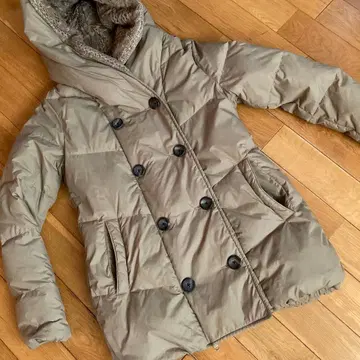 HONEYSUCKLEROSE 다운 코트