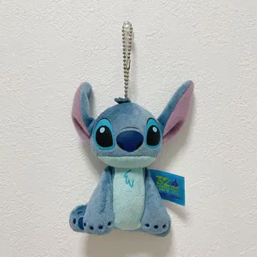 스티치 키링 32주년 기념 브로치