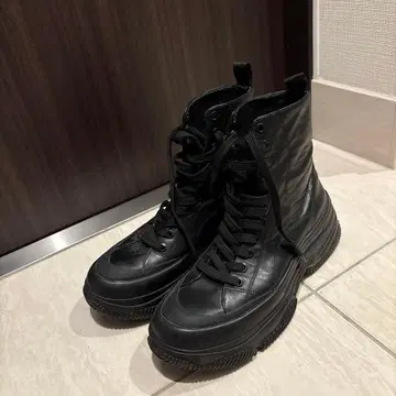 블랙 하이컷 부츠 통굽 37 사이즈