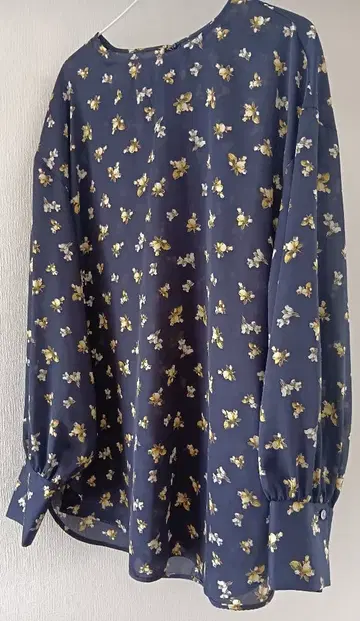 [ 새상품급 ] DRESSTERIOR 상의