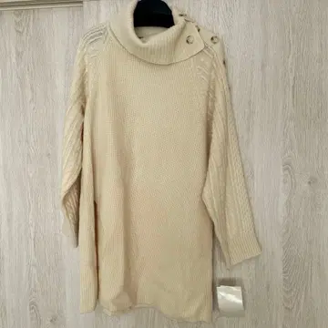 레리안 터틀넥 니트 아이보리 13호 L, XL 사이즈