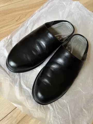 NAOT LODOS / Black Madras 37 (23.5cm)