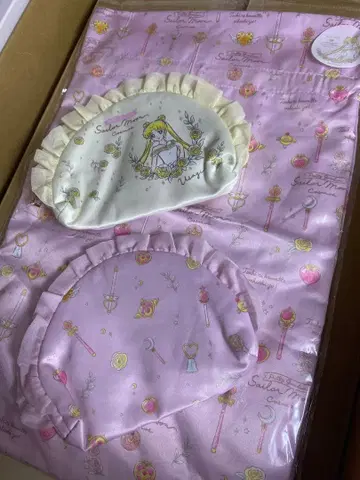 쓰리코인즈 세일러문 파우치 복조리 세트