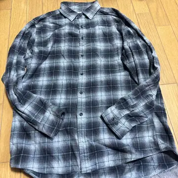 옴브레 유니클로 블랙 그레이 체크 긴팔 플란넬 셔츠 XL