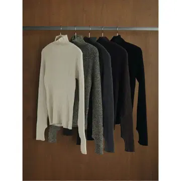 안누크 anuke 슬릿 터틀 니트