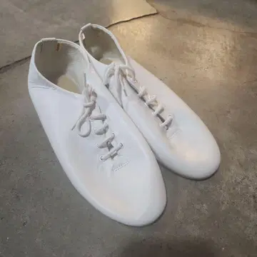 Repetto 화이트 레이스업 가죽 신발