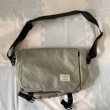 그레이 캔버스 숄더백