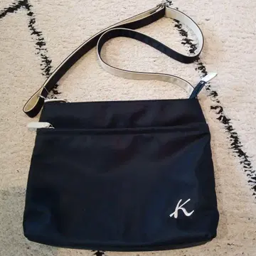 K 키타무라 심플한 숄더백