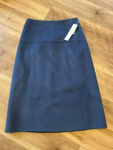 [ 새상품 ] 투모로우랜드 갤러리 바이 울 A라인 스커트