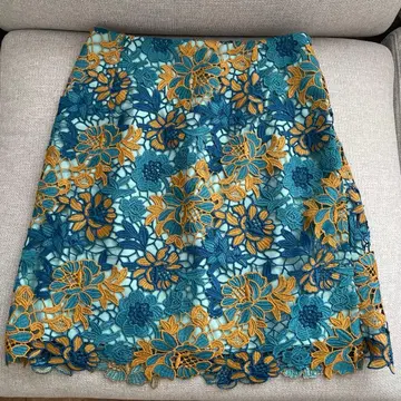 꽃무늬 레이스 미니 스커트