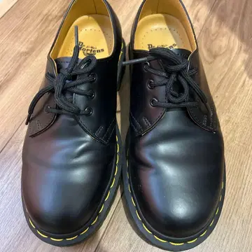 닥터마틴 Dr.Martens 3홀 UK5