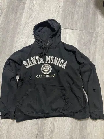 SANTA MONICA 데미지 가공 후드티 블랙