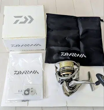 DAIWA LUVIAS 2508H 스피닝 릴