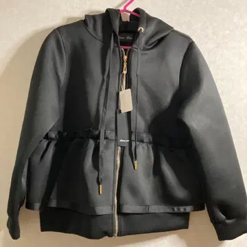 Rima Vice 후드 부착 블랙 점퍼