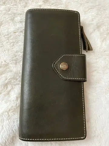 Ryu 장지갑 올리브 그린