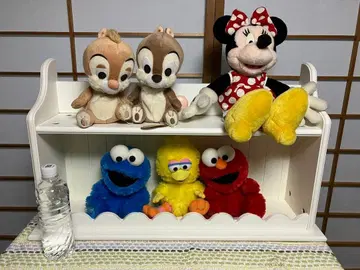 미니 마우스, 칩, 데일, 엘모 등 (장식장)