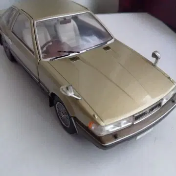 골드 미니카 베이지 내부 Toyota Soarer 2800 GT