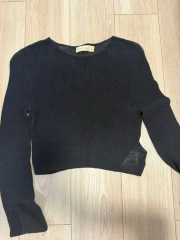 BLACKPINK 제니 캘빈 클라인 콜라보 블랙 니트