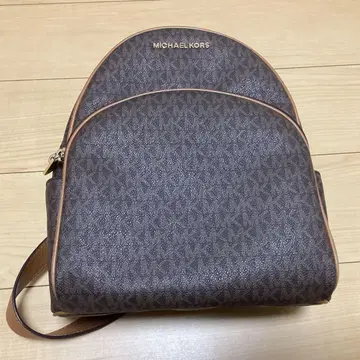 마이클코어스 백팩