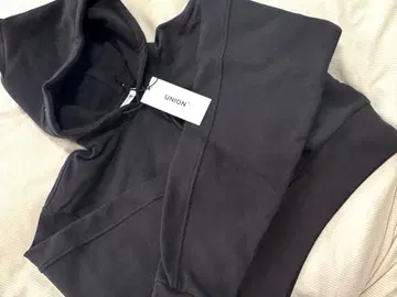 유니온 블랙 크롭 후드티