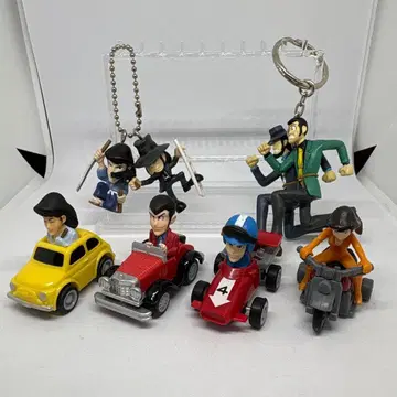 루팡 3세 미니 피규어 4개와 페어 키링 2개