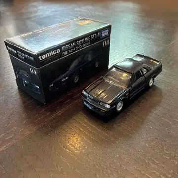 토미카 프리미엄 닛산 스카이라인 GTS-R