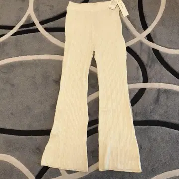 [ 미사용 새상품 ] ROYAL PARTY 아이보리 리브 니트 팬츠