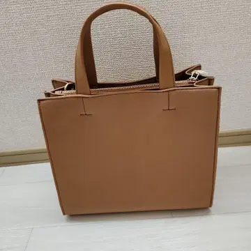 브라운 박스형 숄더백