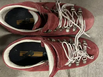 Danner 마운틴리지 로우 Vibram 밑창