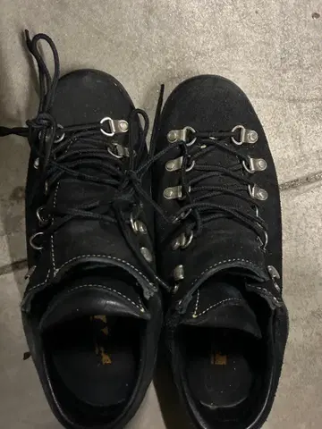 Danner 마운틴 릿지 로우 Vibram 밑창
