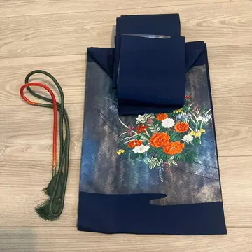 꽃무늬 자수  네이비 컬러와 허리띠 세트