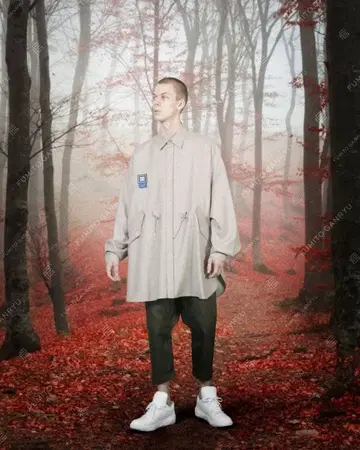 오버사이즈 베이지 셔츠 프론트 포켓 부착