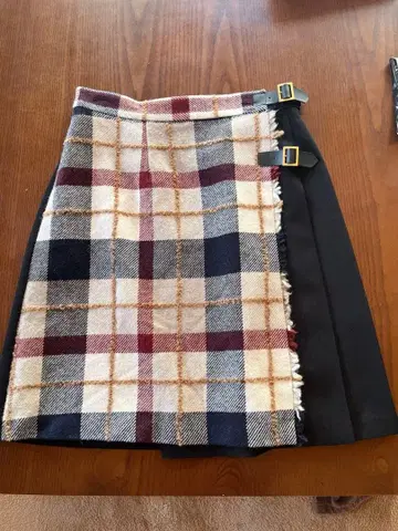 BLUE LABEL CRESTBRIDGE 플리츠 스커트 36