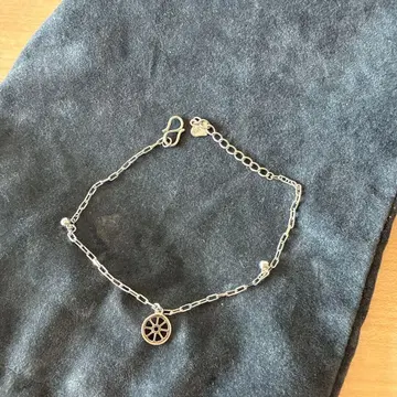 새상품급 플라티나 950 휠 모티브 팔찌